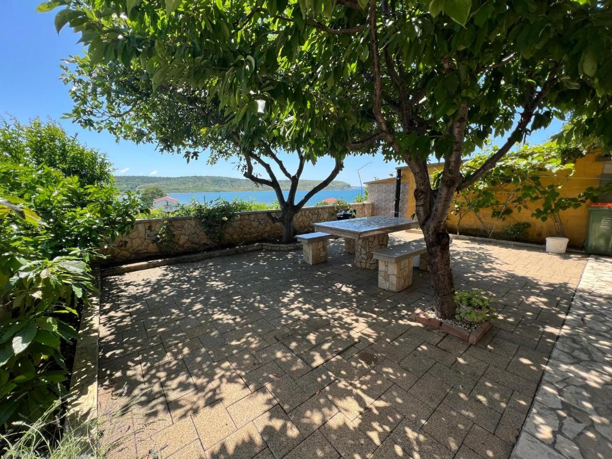 Casa Mare Garten Zwei Baeder Eg Rtina